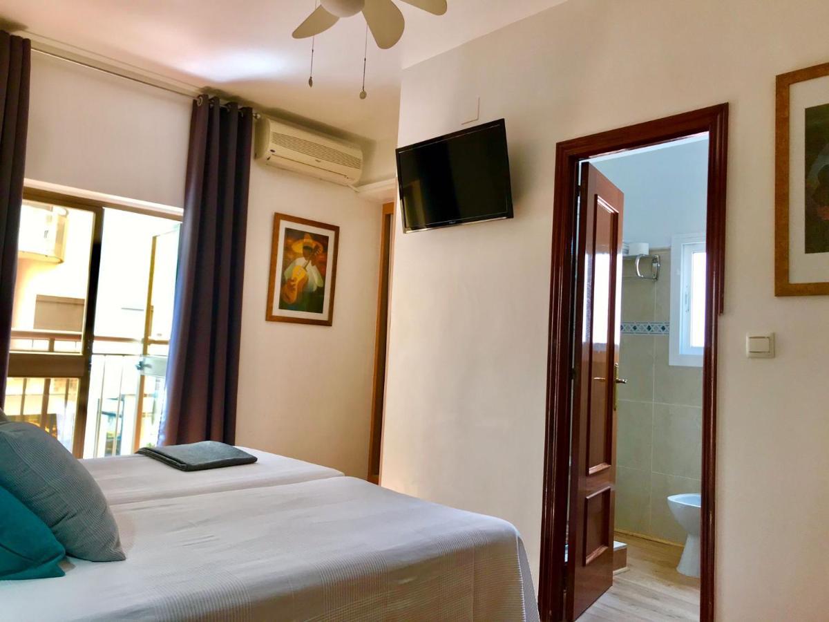 טורמולינוס Hostal Guadalupe מראה חיצוני תמונה