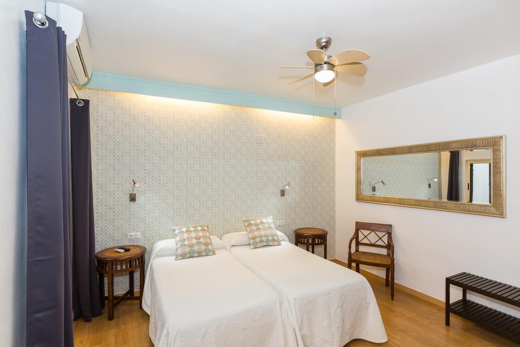 טורמולינוס Hostal Guadalupe מראה חיצוני תמונה