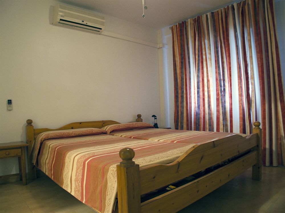 טורמולינוס Hostal Guadalupe מראה חיצוני תמונה
