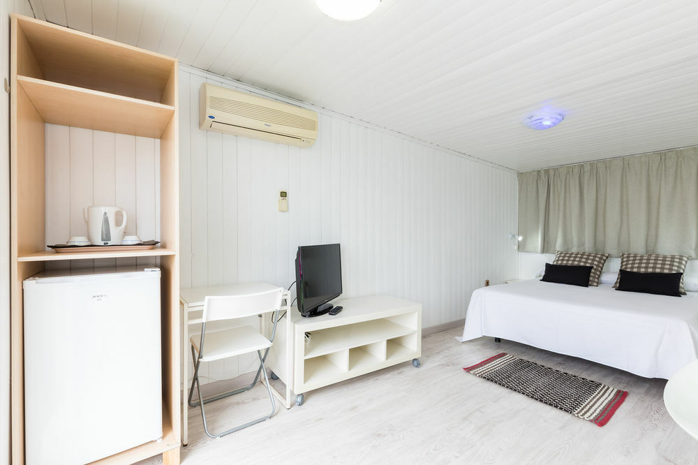 טורמולינוס Hostal Guadalupe מראה חיצוני תמונה